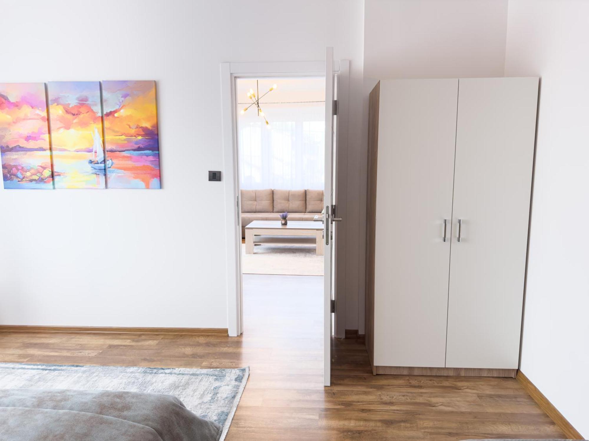 Luxurious And Cosy Brick Apartment - Free Private Parking SJJ Exterior photo
