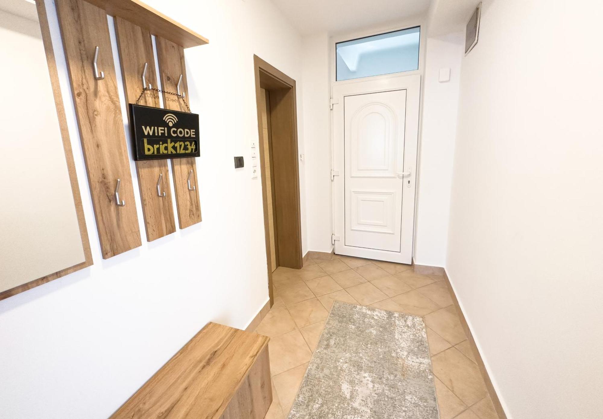Luxurious And Cosy Brick Apartment - Free Private Parking SJJ Exterior photo