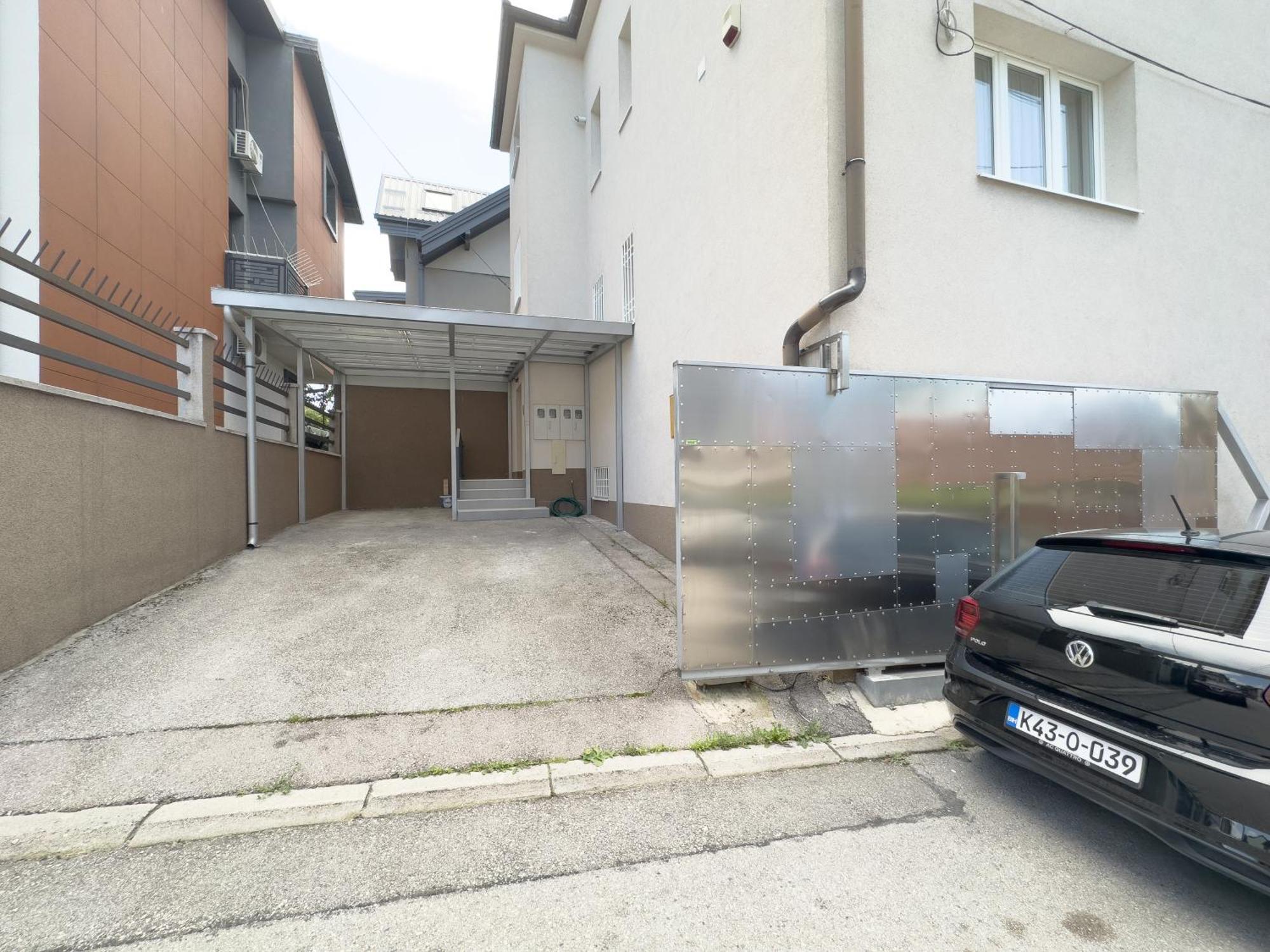 Luxurious And Cosy Brick Apartment - Free Private Parking SJJ Exterior photo